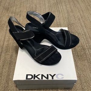 DKYNC black suede platform sandal 6.5